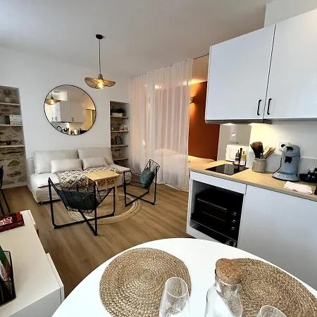 Darbefeuille, Grand Centre 2 Personnes Apartment *